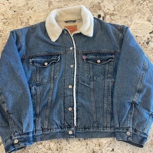 Levi’s Women's Original Denim Trucker with Sherpa Lining Large Warm Lined